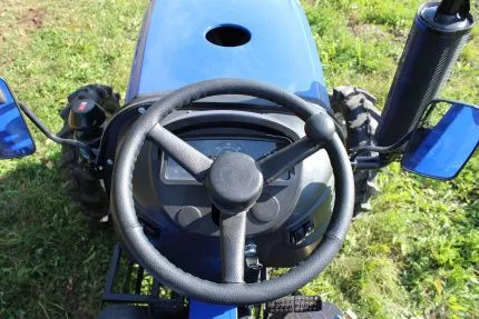 Трактор Русич TE-244 (8+8)