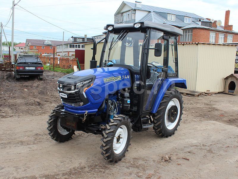 Трактор Русич Т-244 с кабиной