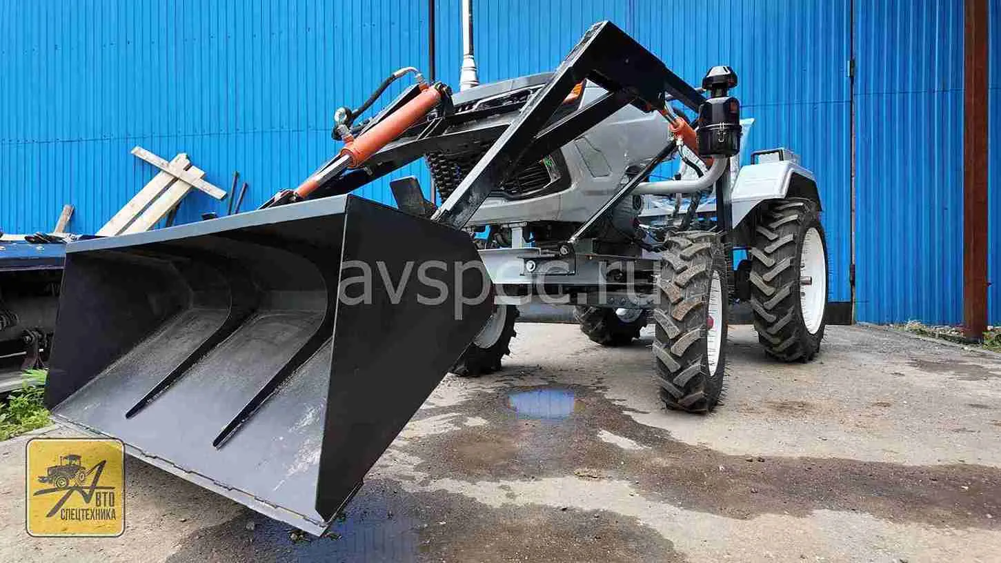 Минитрактор Феникс Р-3,5 с погрузчиком